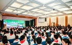冠军教练给冠军学校讲“冠军心”，励志精神点燃少年成长路